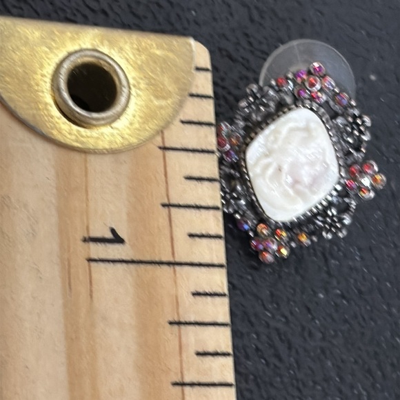 Cameo Necklace Earrings Jewelry Set​ - Picture 11 of 11